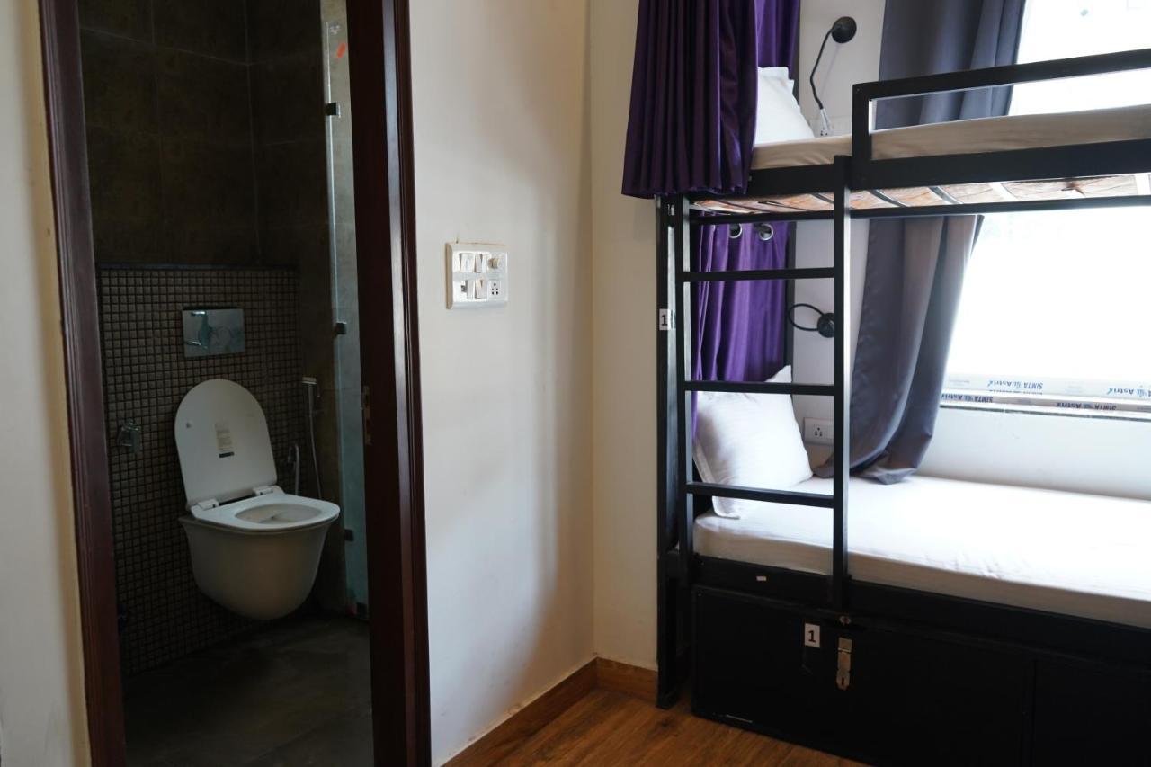 Joey'S Hostel Rishīkesh Exteriör bild