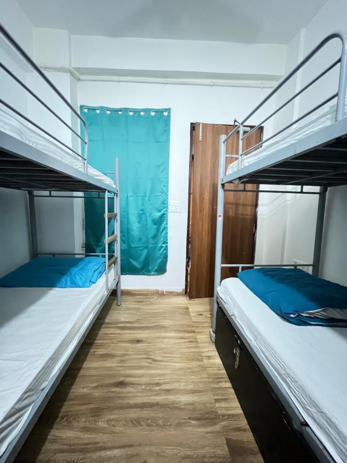Joey'S Hostel Rishīkesh Exteriör bild